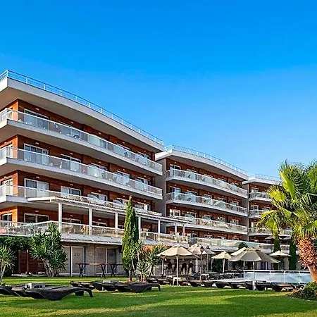 La Quinta By Wyndham 2* Çeşme